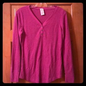 A basic waffle long sleeve shirt